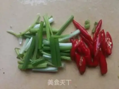 Make Carrot Mountain medicine for chicken legs step 16