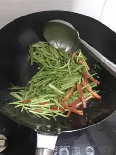 Make Celery beans with fried meat step 4