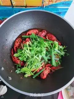 Make Spicy lobster step 16