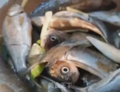 Make Dried fish step 0