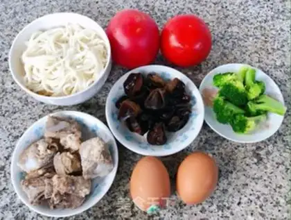 Make Tomato egg chops step 1