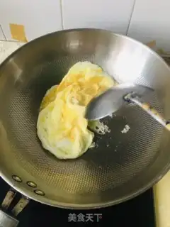Make Tomato fried eggs step 3