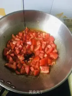 Make Tomato fried eggs step 8