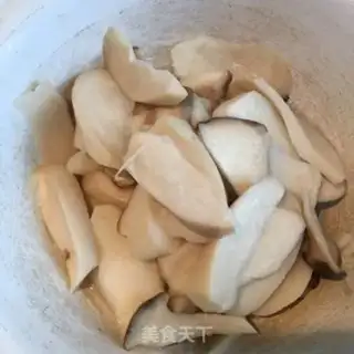 Make The eggs of the apricot step 4