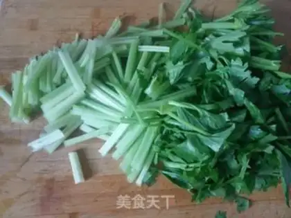 Make Celery fried dry step 2