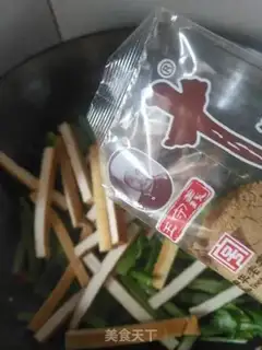 Make Celery fried dry step 9