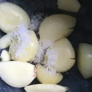 Make Cream sour garlic step 3