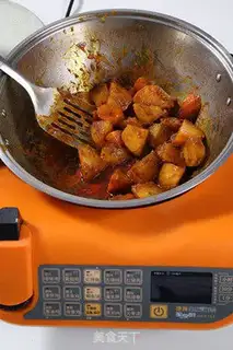 Make Favorite curry potatoes step 3