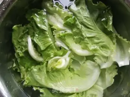 Make Garlic gravy step 1
