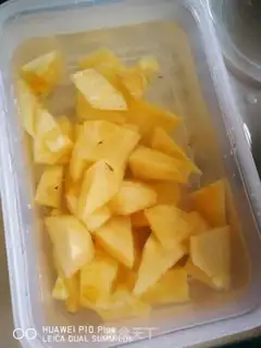 Make Pineapple rice step 3