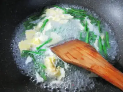 Make Eggs and pickles step 3