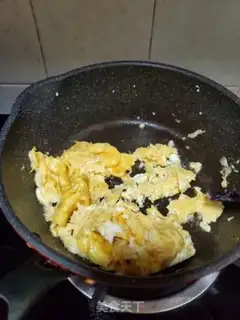 Make Skinned eggs step 5