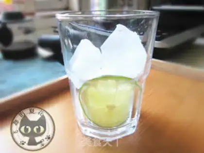 Make Blue Lemon special ice cream step 2