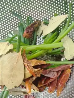 Make Water for salt peanuts step 1