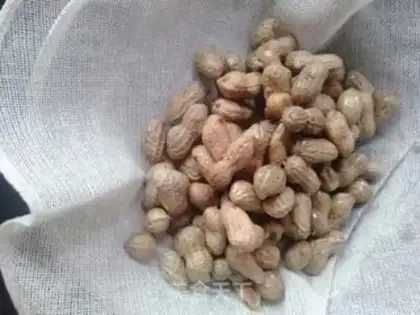 Make Water for salt peanuts step 7