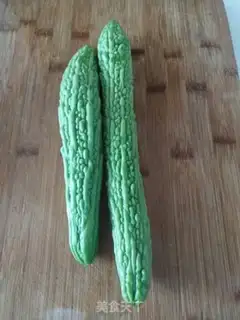 Make Garlic bitter melon step 0