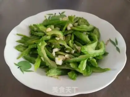 Make Garlic bitter melon step 5