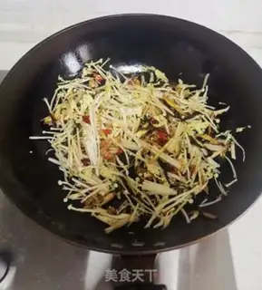 Make Spicy meat soup step 5