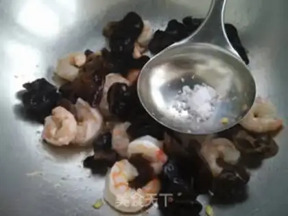 Make Shrimp fried cucumber step 6
