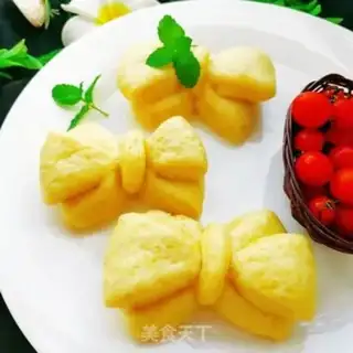 Make Pumpkin butterflies step 17