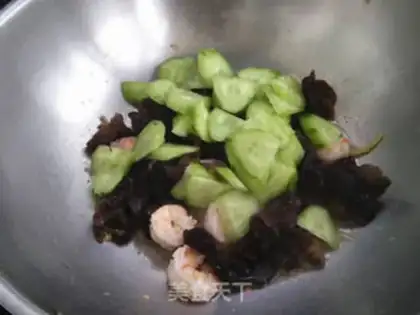 Make Shrimp fried cucumber step 7