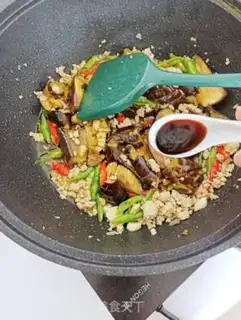 Make Red pork and eggplant step 8