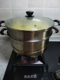 Make Pumpkin rolls step 16