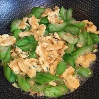 Make Eggs, shrimp, silk step 8