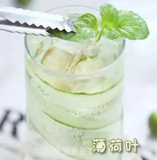 Make Fresh and white cucumber lemon in the summer step 4