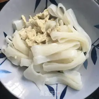 Make A fragrance of pasta step 1
