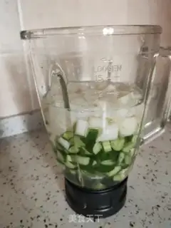 Make Cucumber Sydney Juice step 4