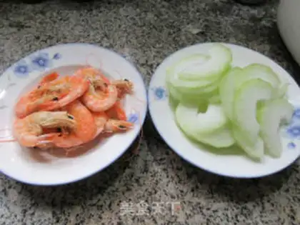 Make Shrimp dry melon soup step 0