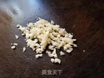 Make Seafood mushrooms fried bitter melons step 2
