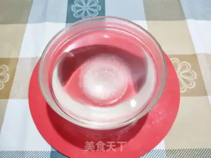 Make Homemade salt popsicle ice step 1