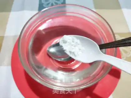 Make Homemade salt popsicle ice step 2
