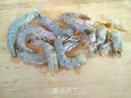 Make Shrimp fried apricot mushrooms step 2