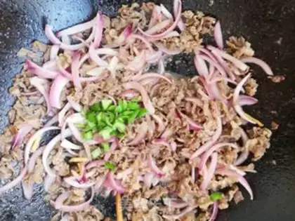 Make Beef onion beef chips step 11
