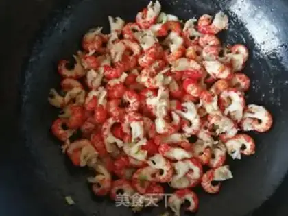 Make Curry, lobster tail step 5