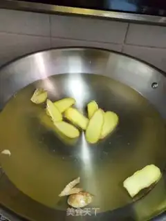 Make Onions mixed with hand noodles step 5