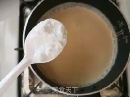 Make Pearl milk, tea, milk step 1