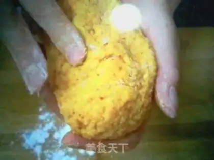 Make Homemade rice spicy step 2