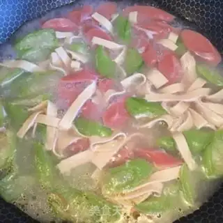 Make Spade bean and ham soup step 5