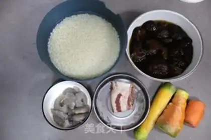 Make Snack shrimp and mushroom rice step 0