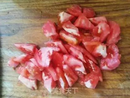 Make Tomato fried eggs step 2