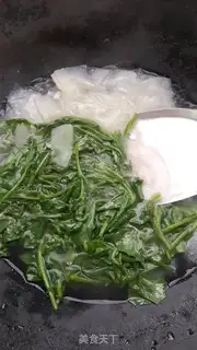 Make A little melon soup step 5