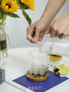 Make Blueberry Mojito step 4