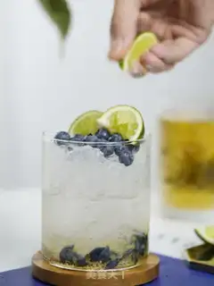 Make Blueberry Mojito step 6