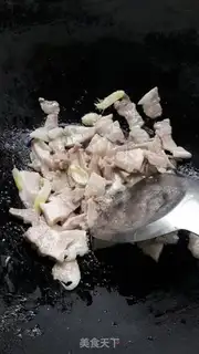 Make Five flowers and a grub step 5