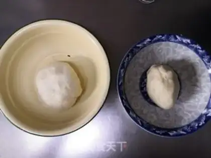 Make Rose pancakes step 1