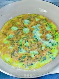 Make Fried eggs of Suzi leaves step 4